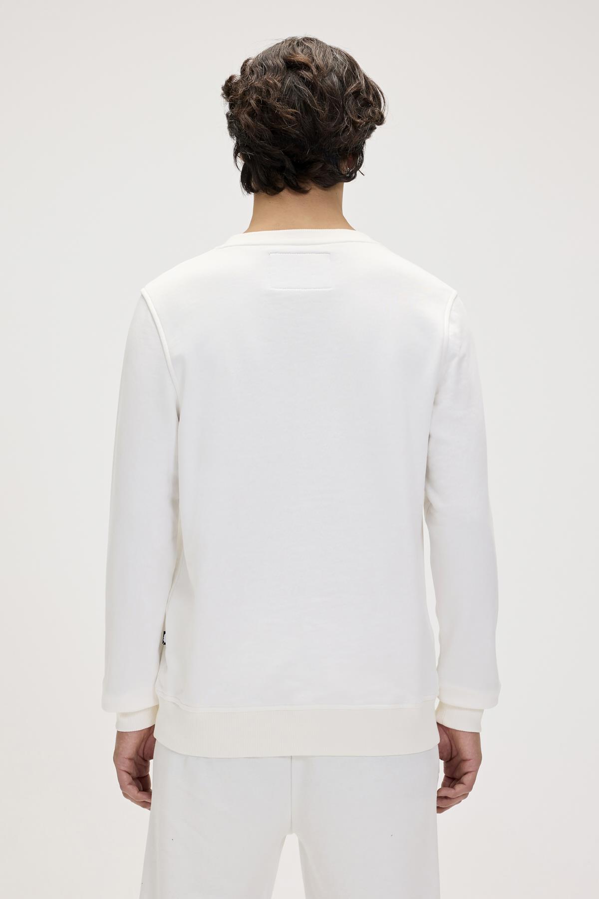 Furry Beyaz Erkek Baskılı Sweatshirt