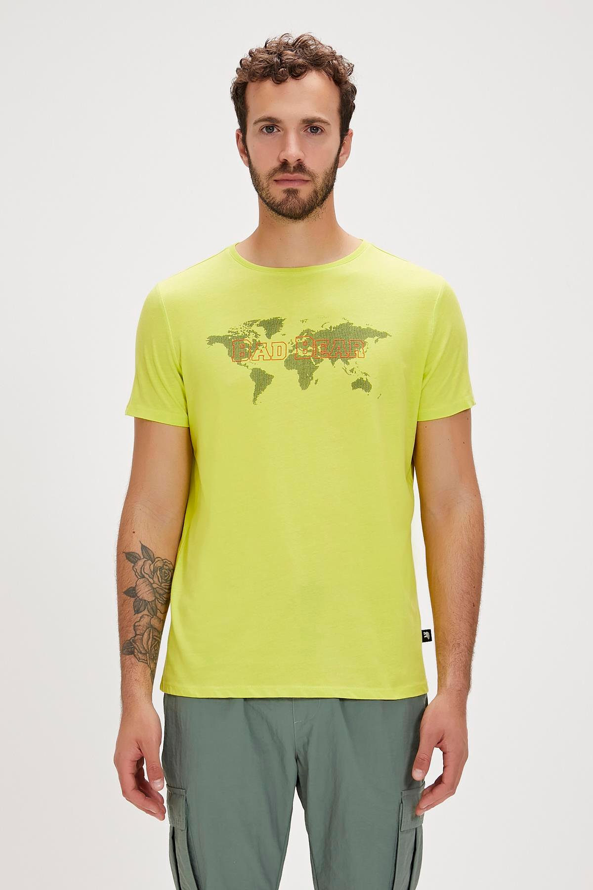 Globe Yeşil Baskılı Erkek Tişört