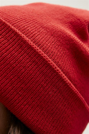 Label Crimson Red Kırmızı Bere