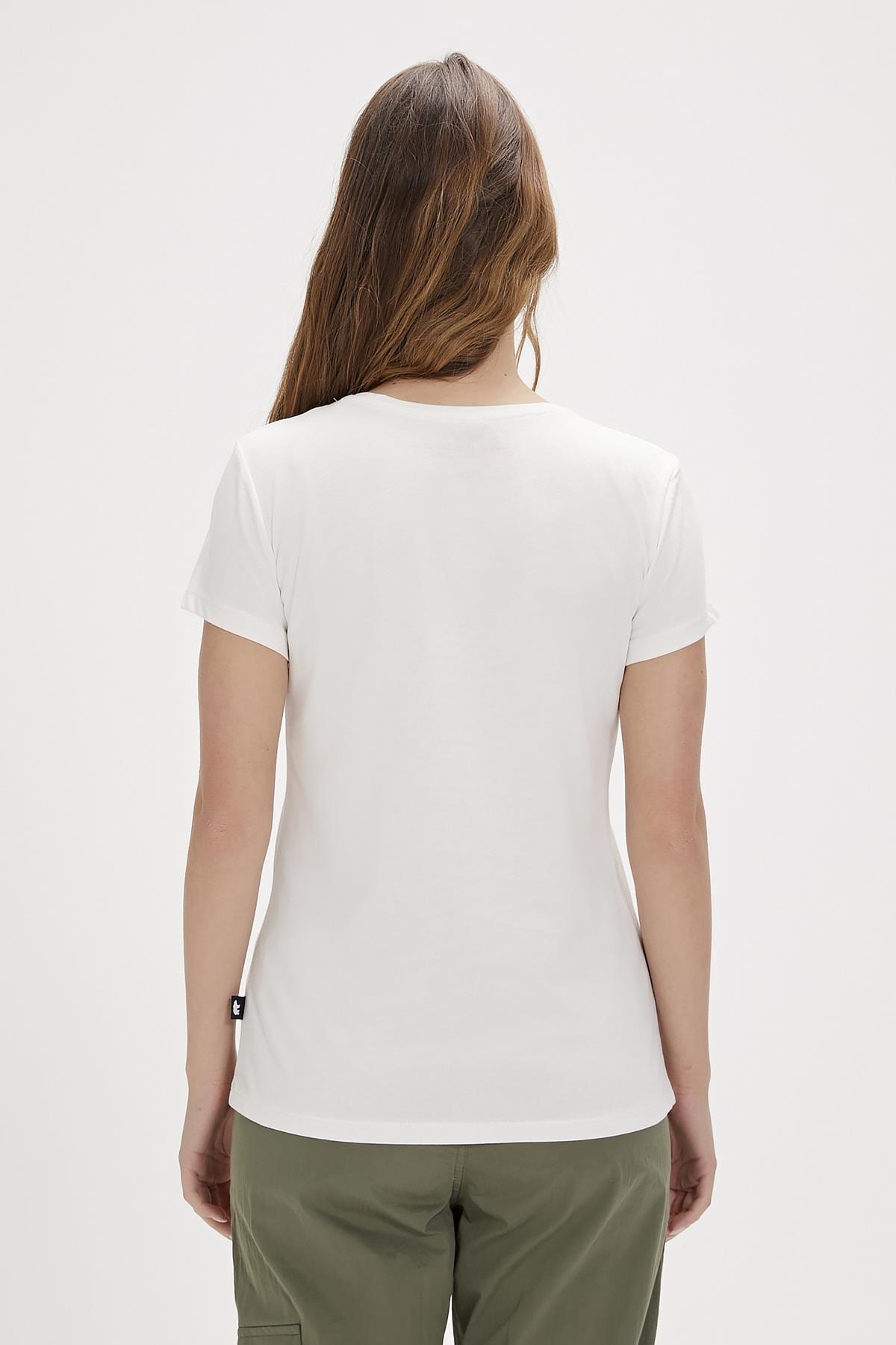 Laura Off-White Basic Womens T-Shirt