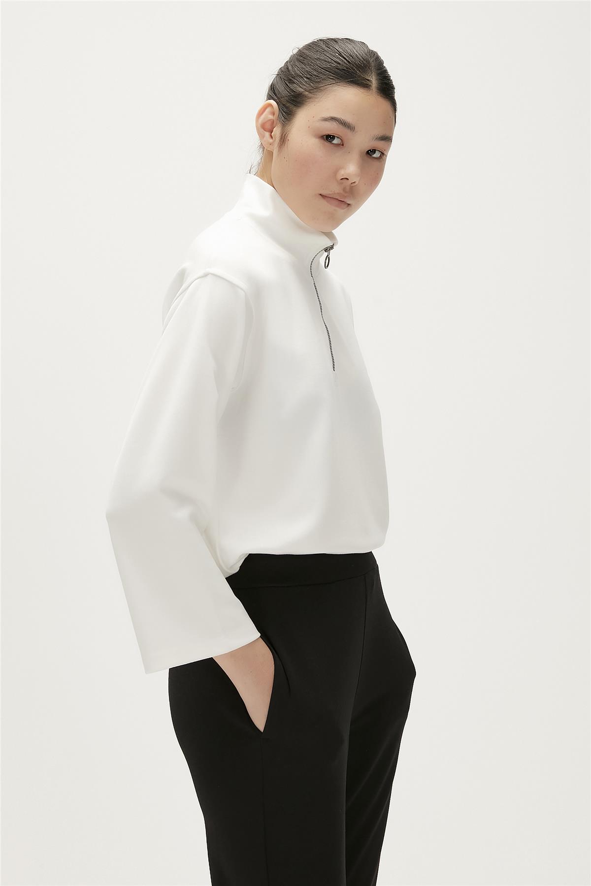 Lexi Half-Zip Off-White Beyaz Yarım Fermuarlı Kadın Sweatshirt