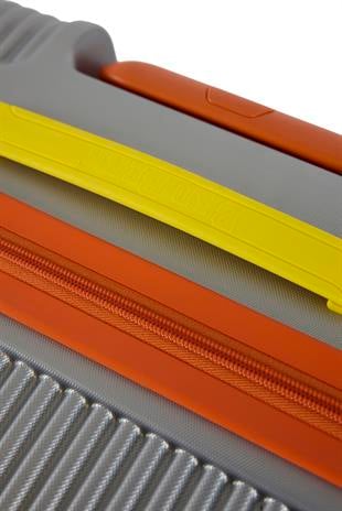 Logo Gri Büyük Boy Tekerlekli ABS Valiz 95 Lt.