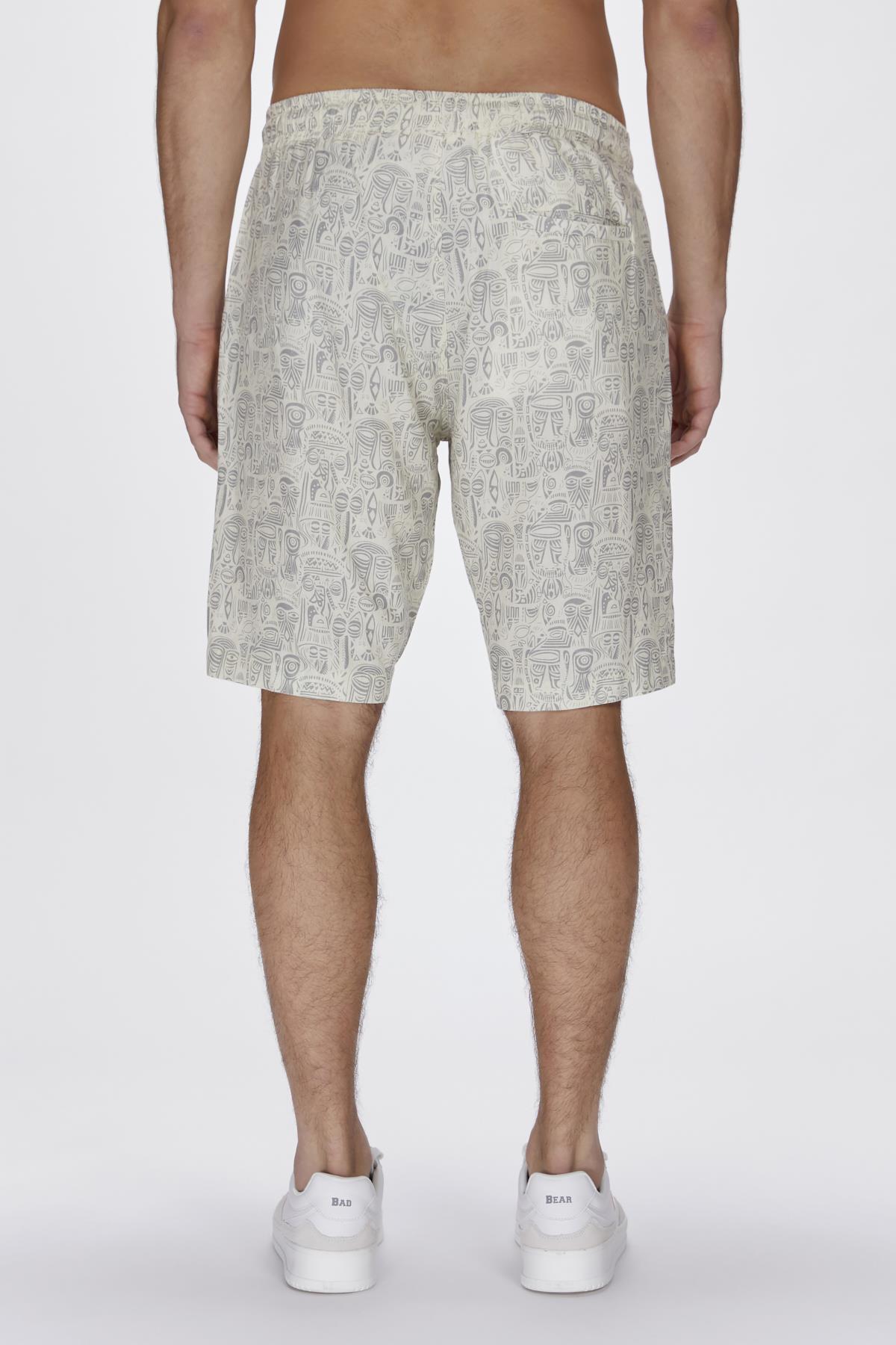 Merle Beyaz Baskılı Erkek Şort