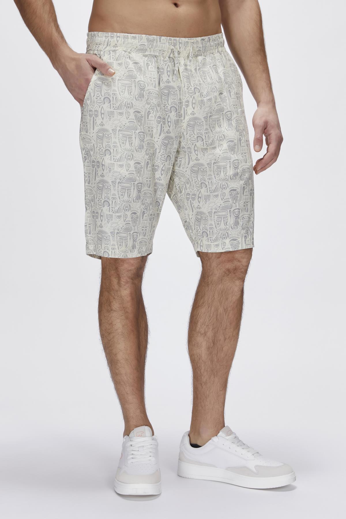 Merle Beyaz Baskılı Erkek Şort