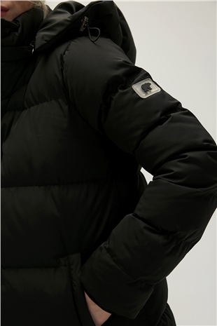 Nikita Puffer Siyah Kapüşonlu Kadın Mont