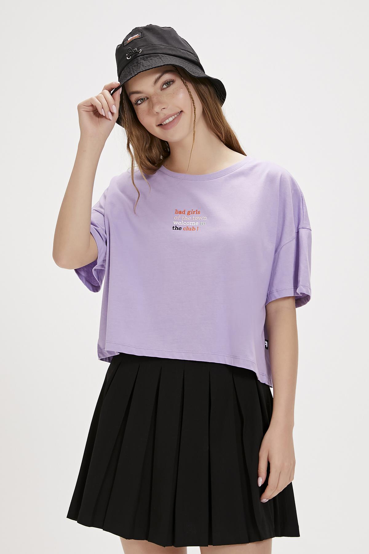 Town Mor Baskılı Kadın Tişört