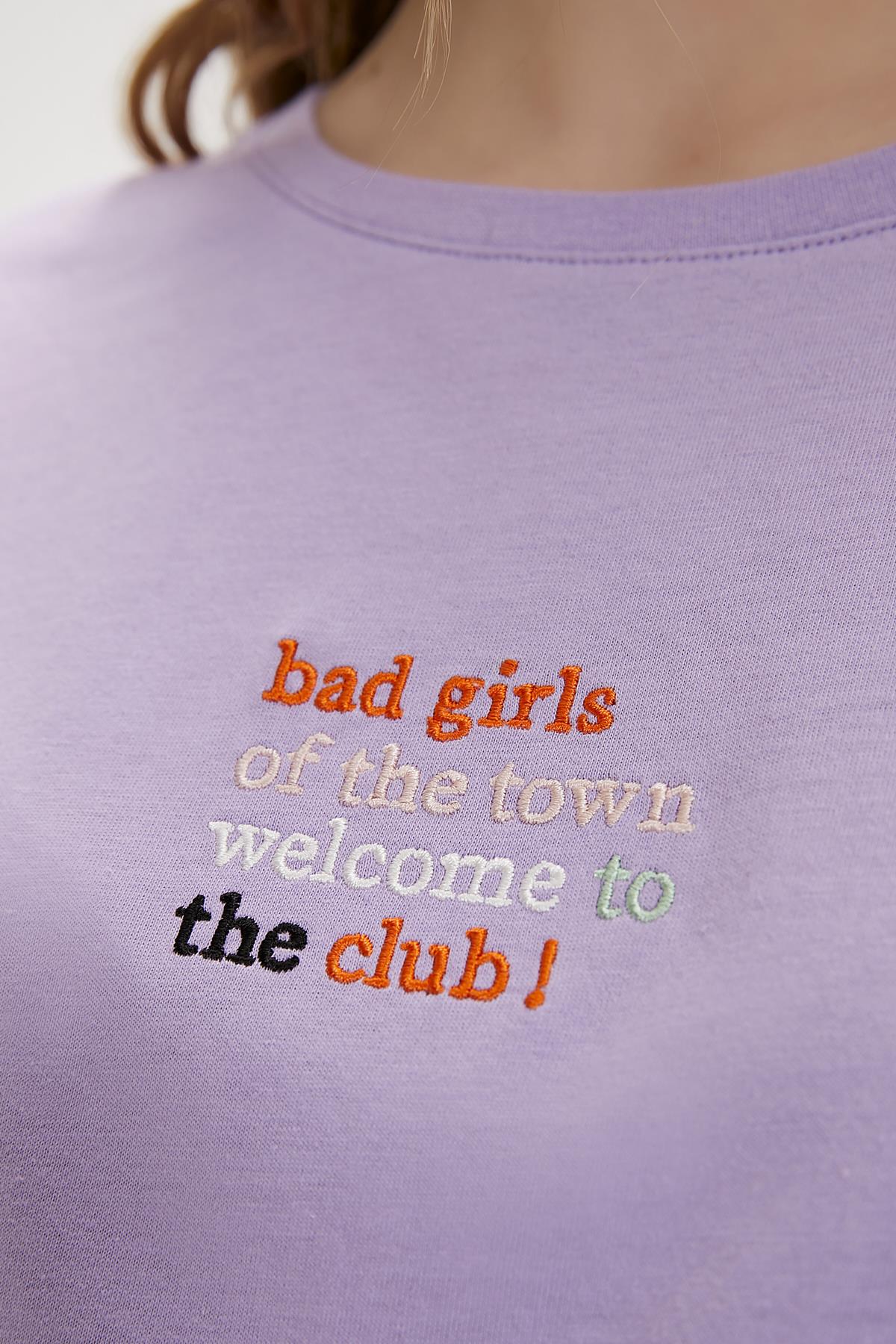 Town Mor Baskılı Kadın Tişört