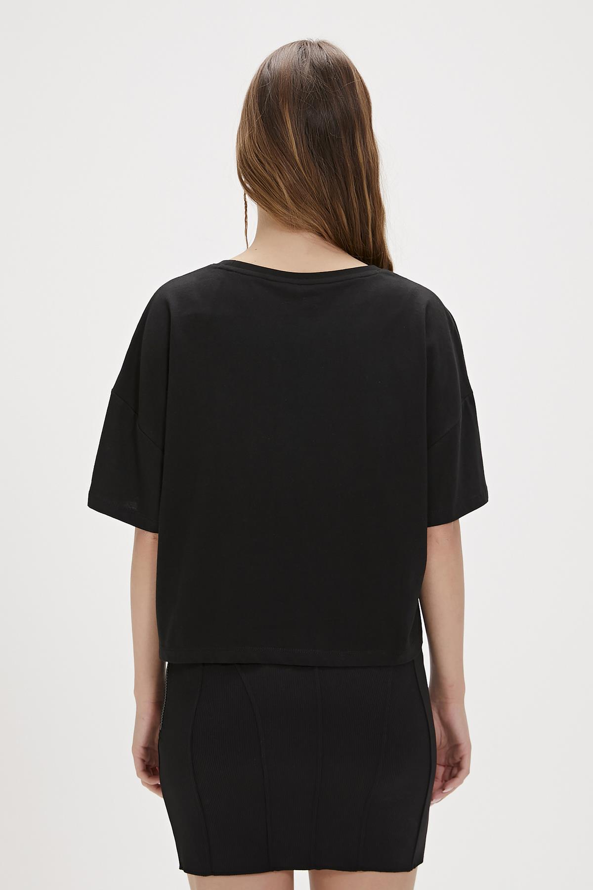 Town Siyah Baskılı Kadın Tişört