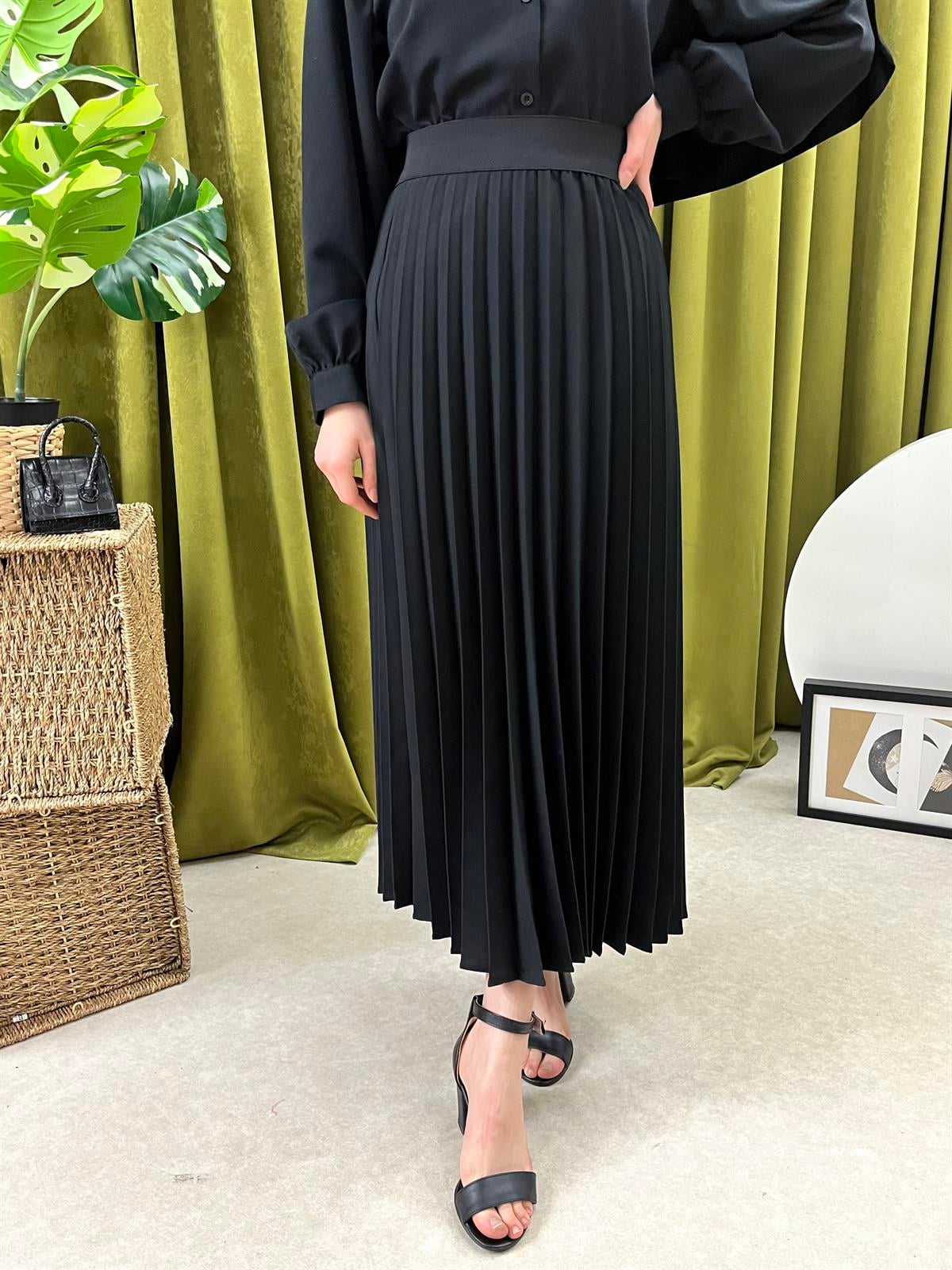 ma pileli kumaş etek siyah