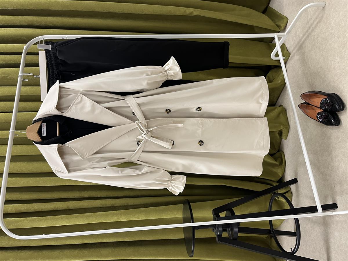 ma kolu lastikli trençkot bej