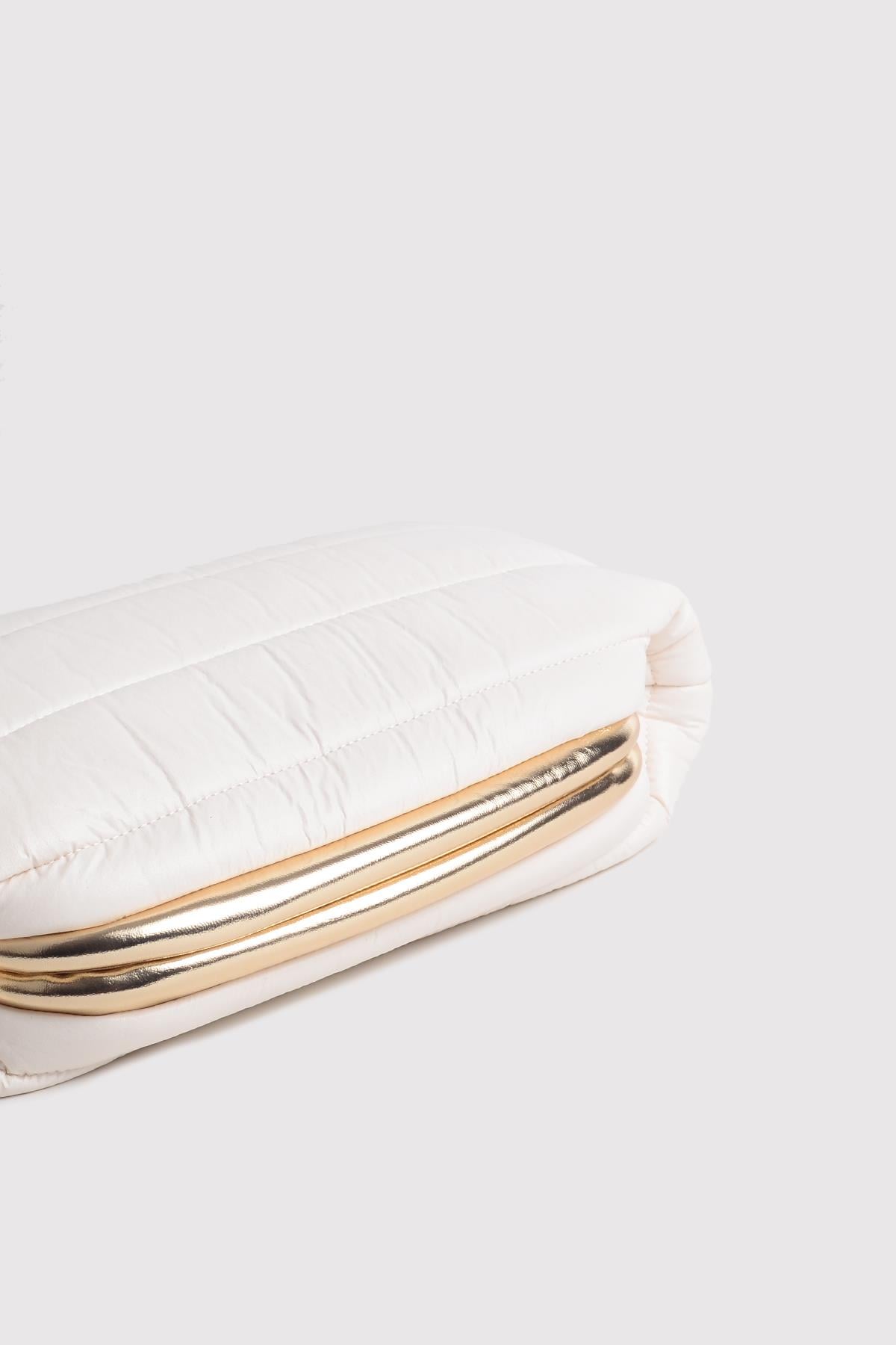 Beyaz Kadın Şişme Puf Clutch Çanta