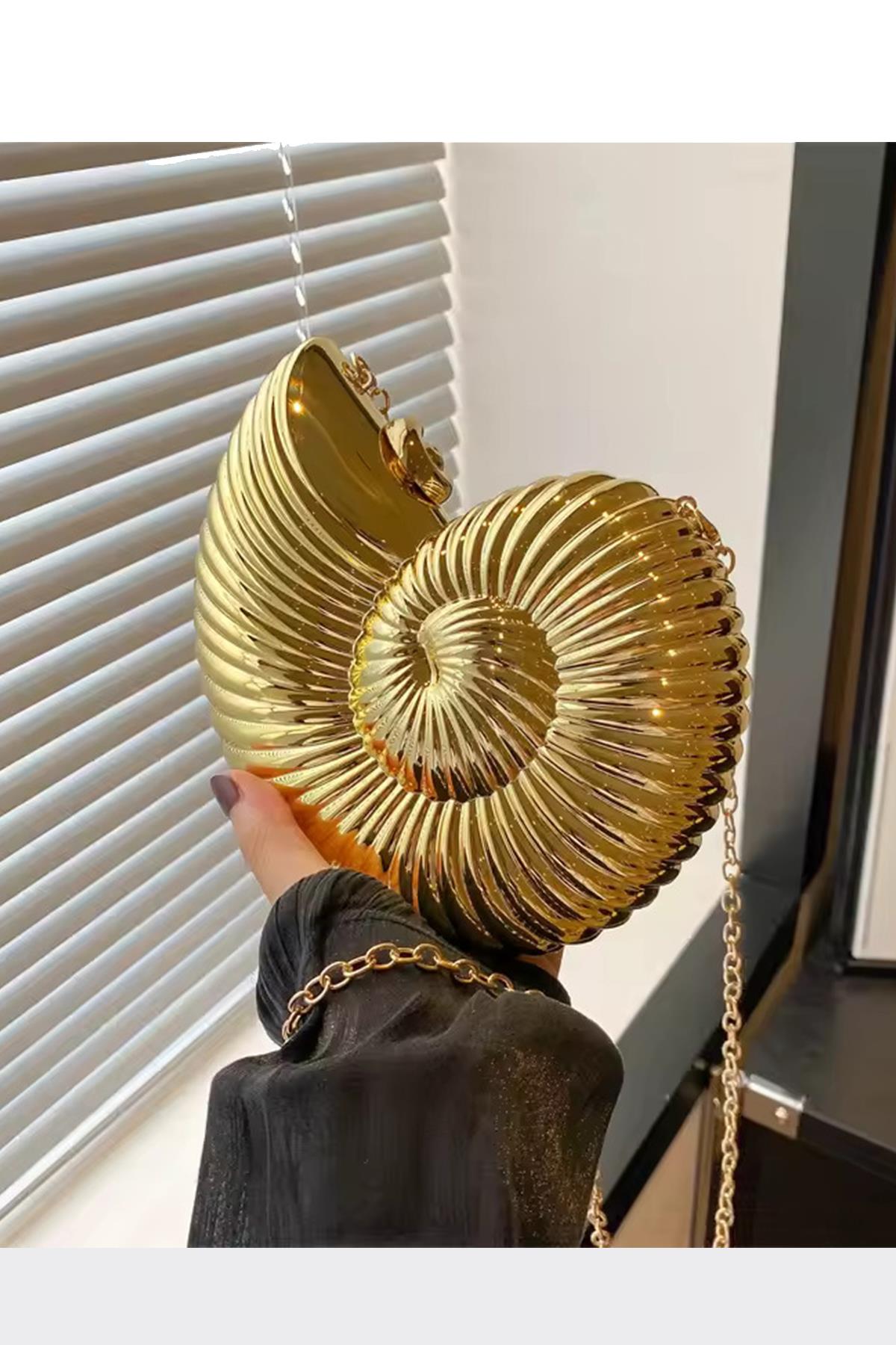 Gold Deniz Kabuğu Desenli Abiye Çanta