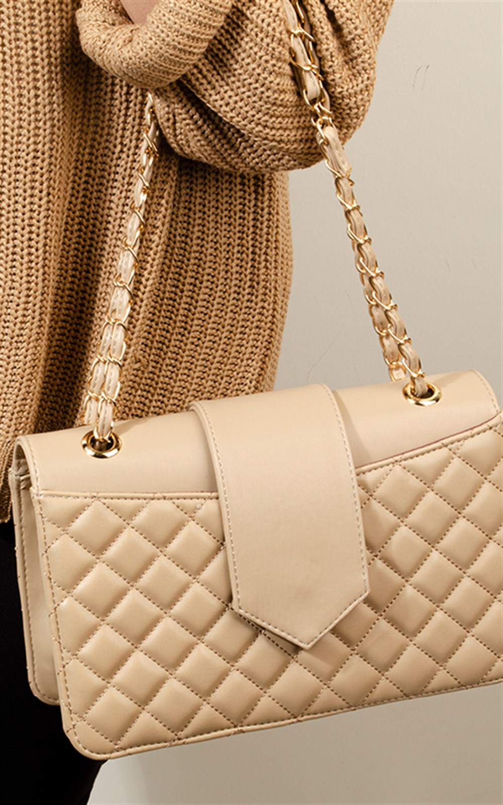 SANDRA KREM OMUZ ÇANTA