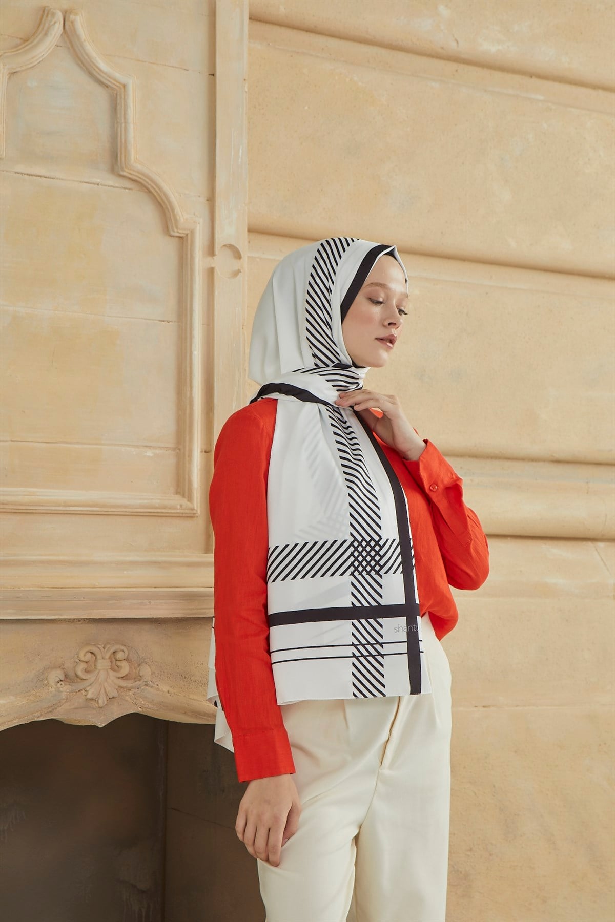 SHANTUQ TWILL ŞAL CLASSY DESEN-KIRIK BEYAZ