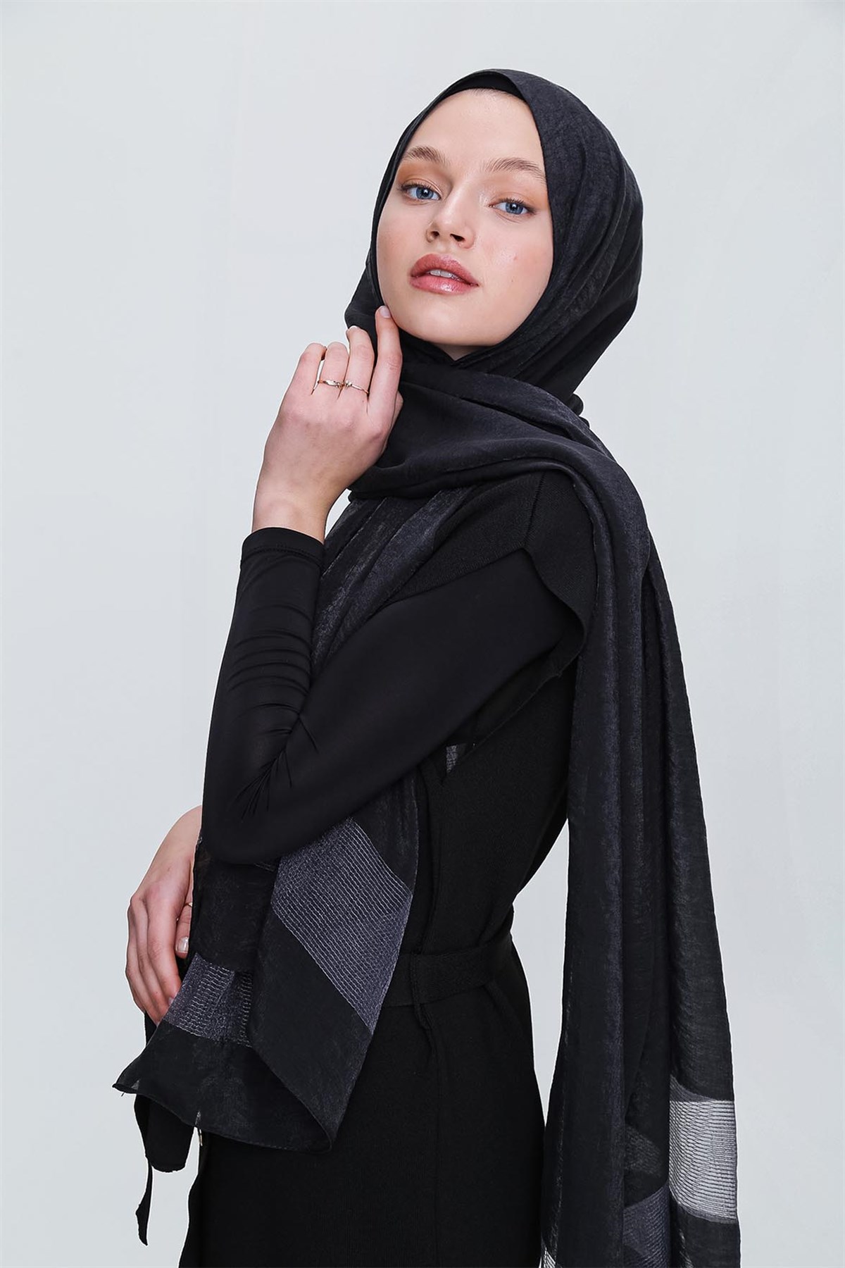 YENİ İNCİ SERİSİ-ANTRASİT