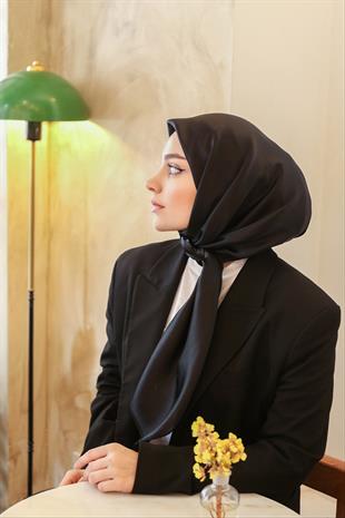 DÜZ KRİSTAL EŞARP-SİYAH