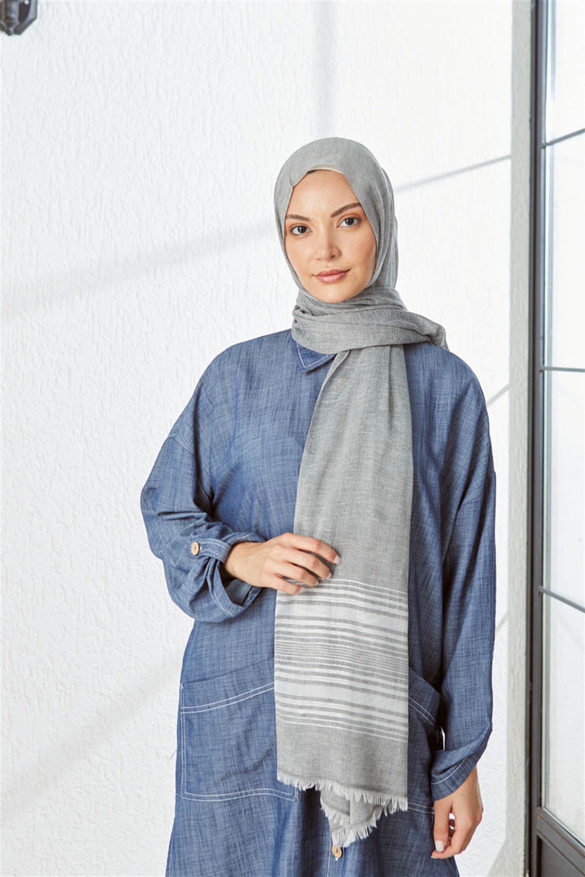 KATRİN ŞAL 7995-ÇAĞLA YEŞİLİ