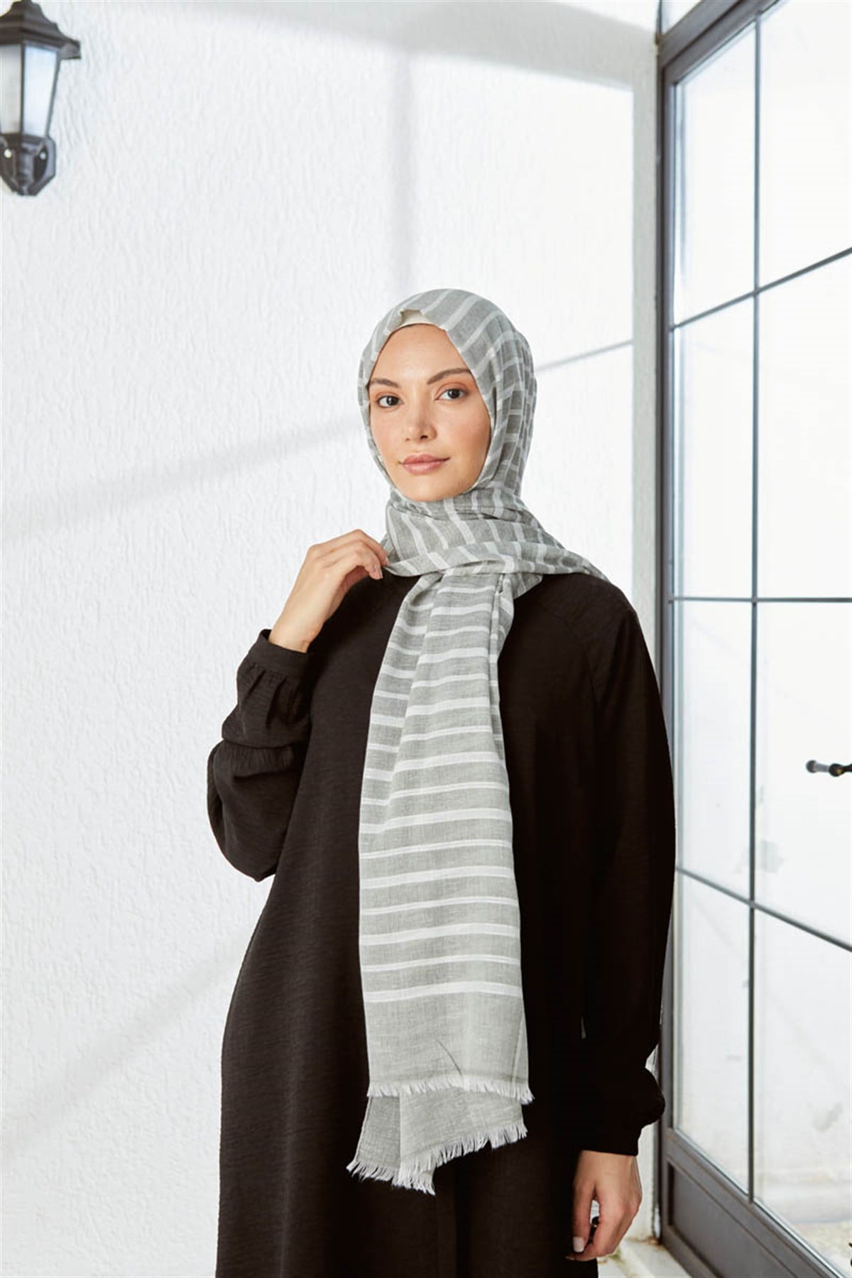KATRİN ŞAL 7996-ÇAĞLA YEŞİLİ