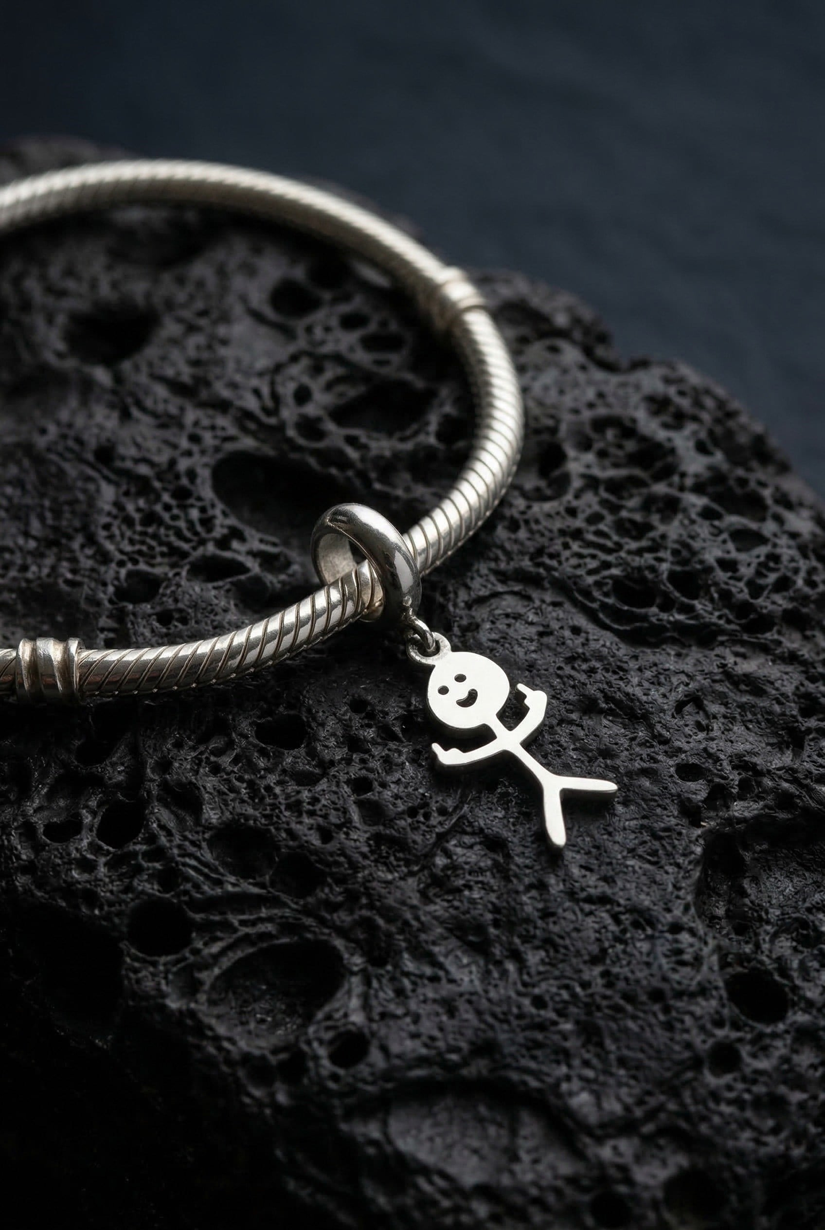 Edepsiz Gümüş Charm (Pandora)