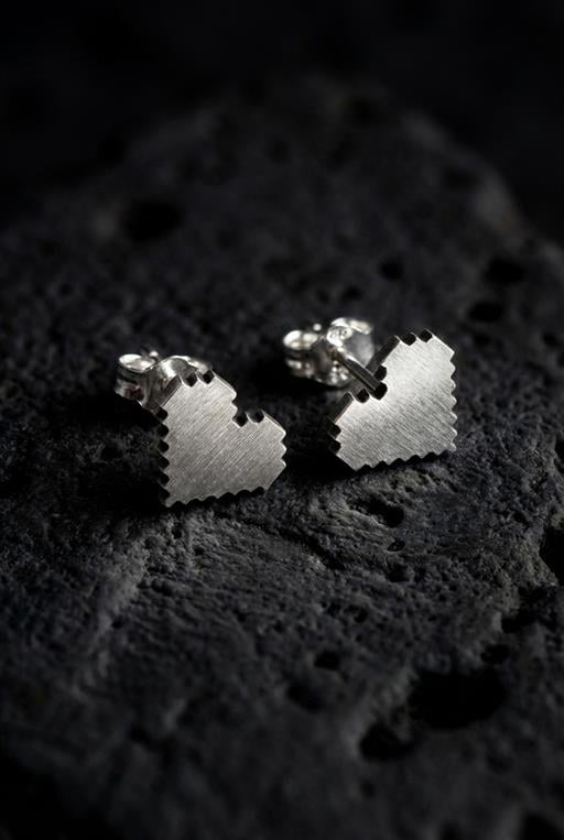 Pixel Kalp Gümüş Küpe