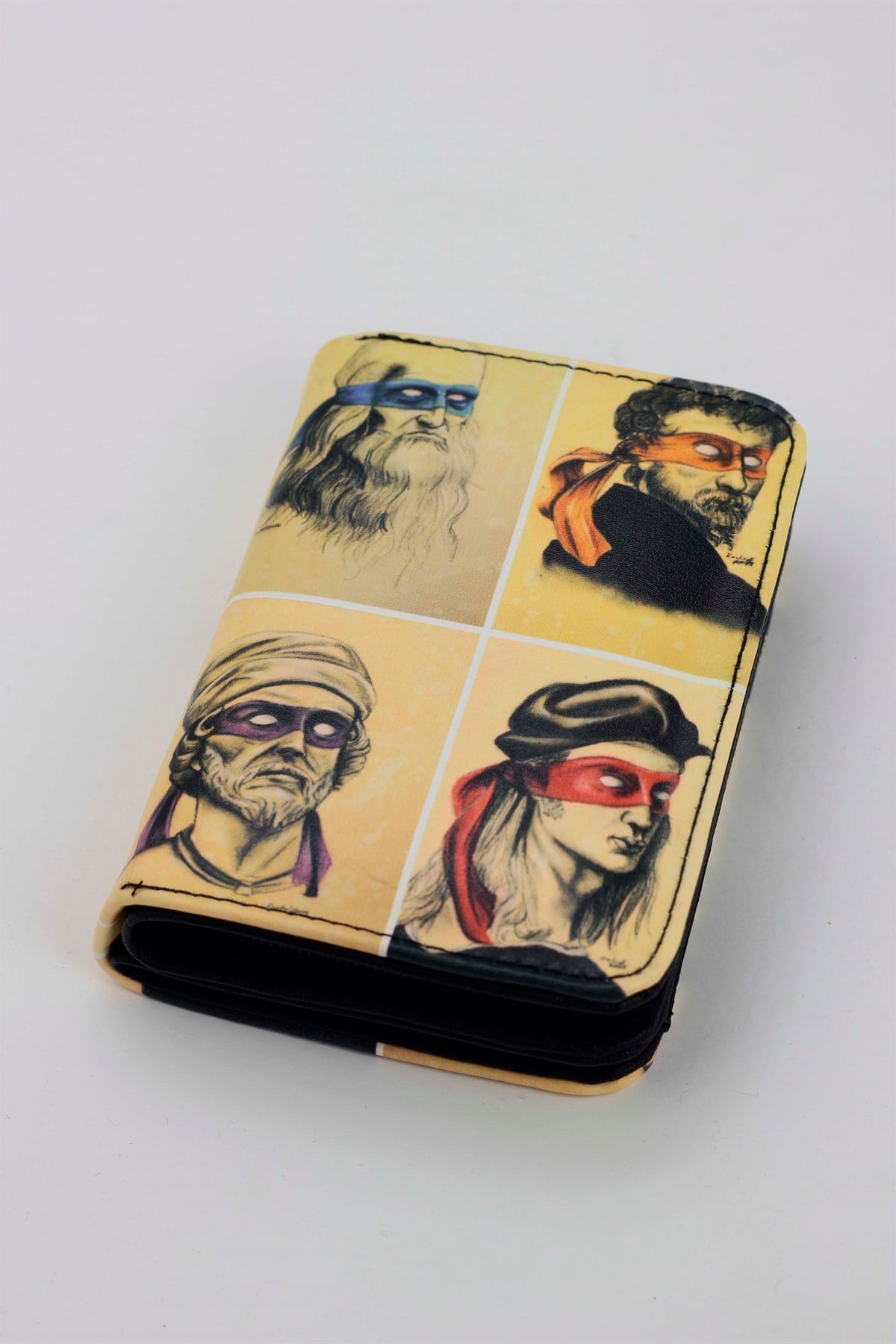 4 Ressam Tombul Kısa Cüzdan