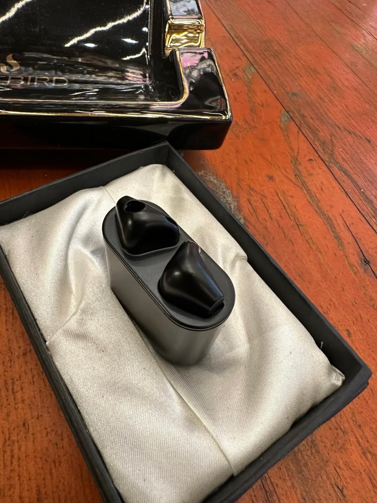 Airpods Siyah Renk Özel Çakmak