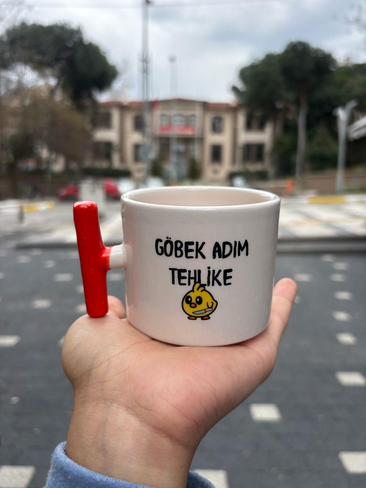 Göbek Adım Tehlike T Kulplu Kupa