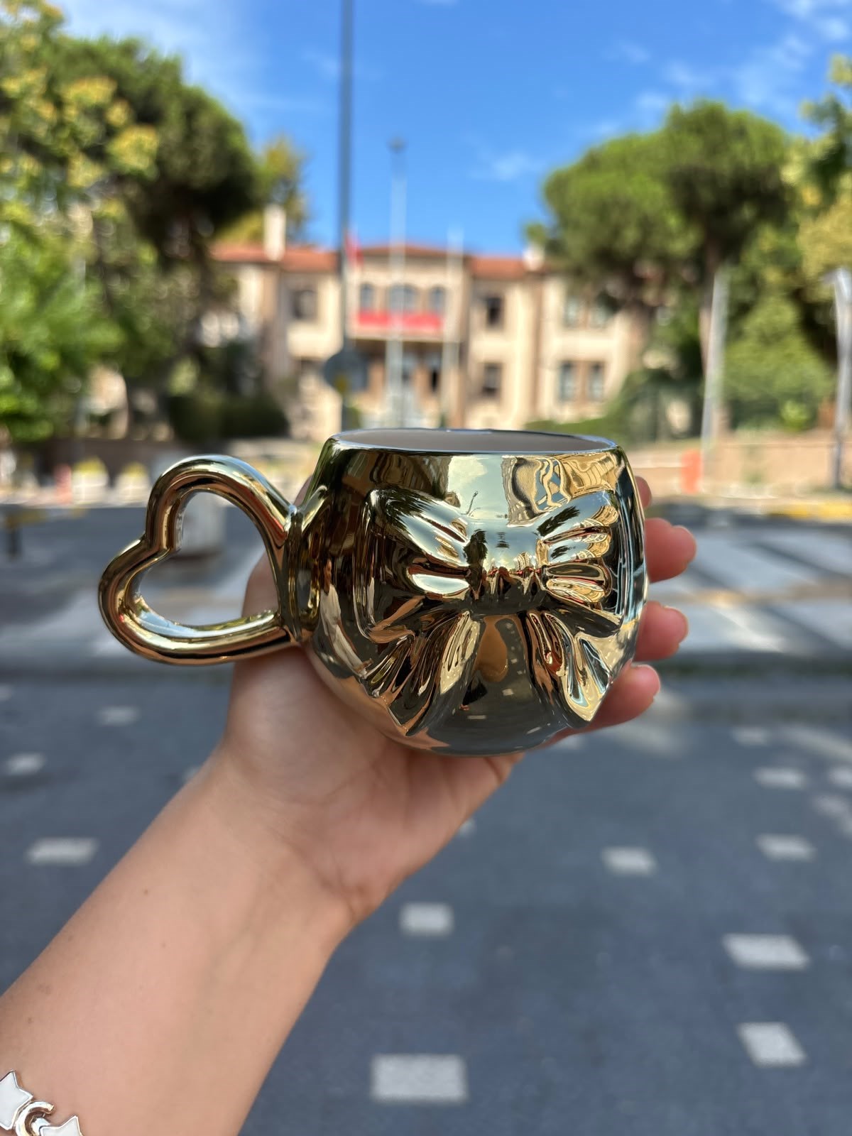 Gold Renk Fiyonk Amor Kupa