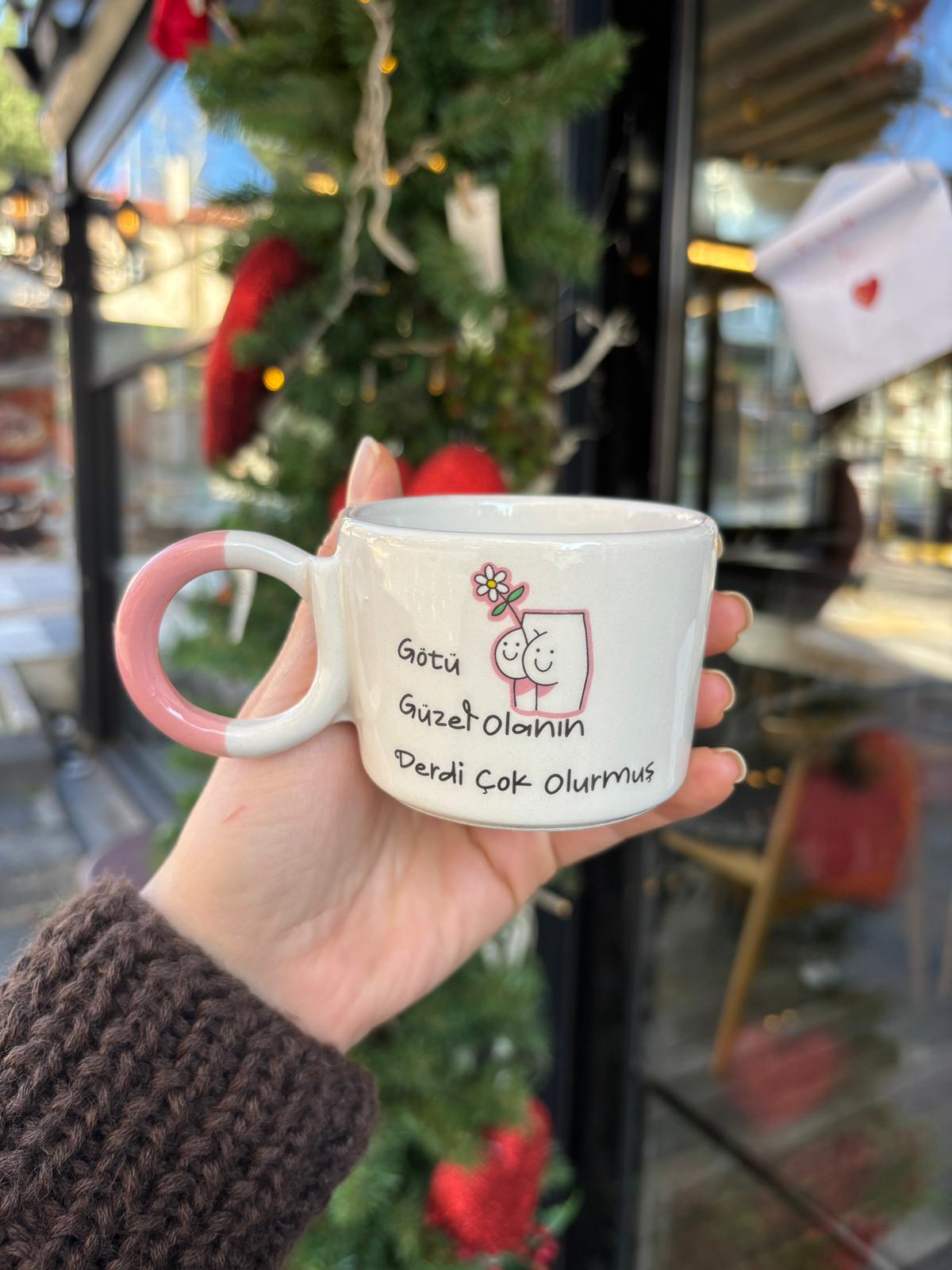 Götü Güzel Olanın Derdi Çok Olurmuş Düğüm Kupa