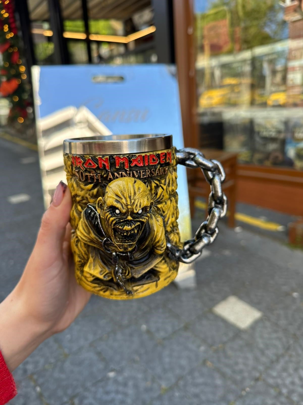 İron Maiden Zincir Kulp Tasarım 3D Mug Kupa
