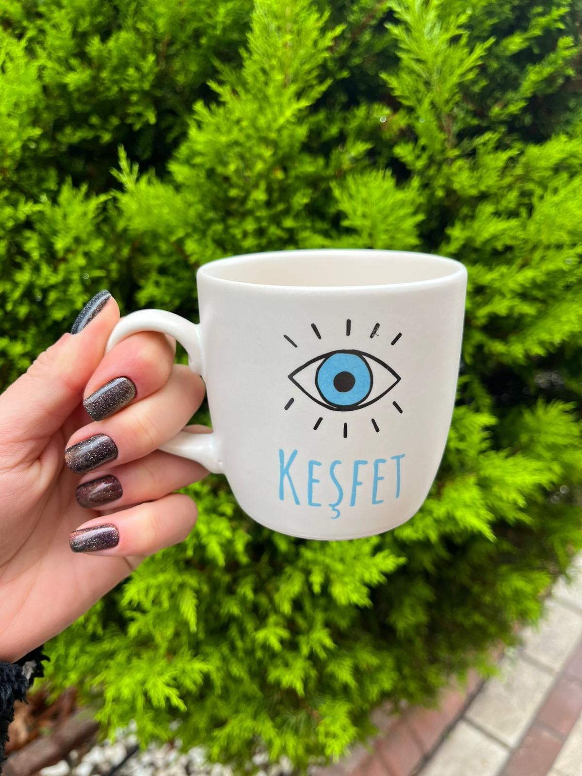 Keşfet Göz Desenli Beyaz Kupa
