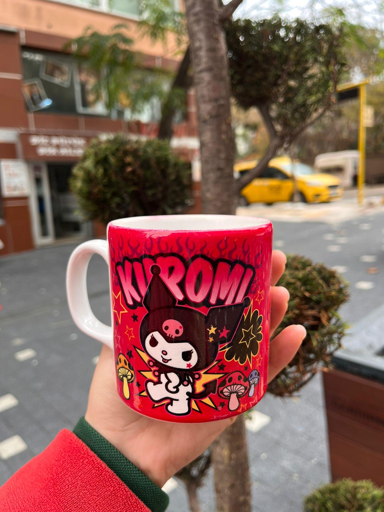 Kuromi Baskılı Kırmızı Oval Kupa