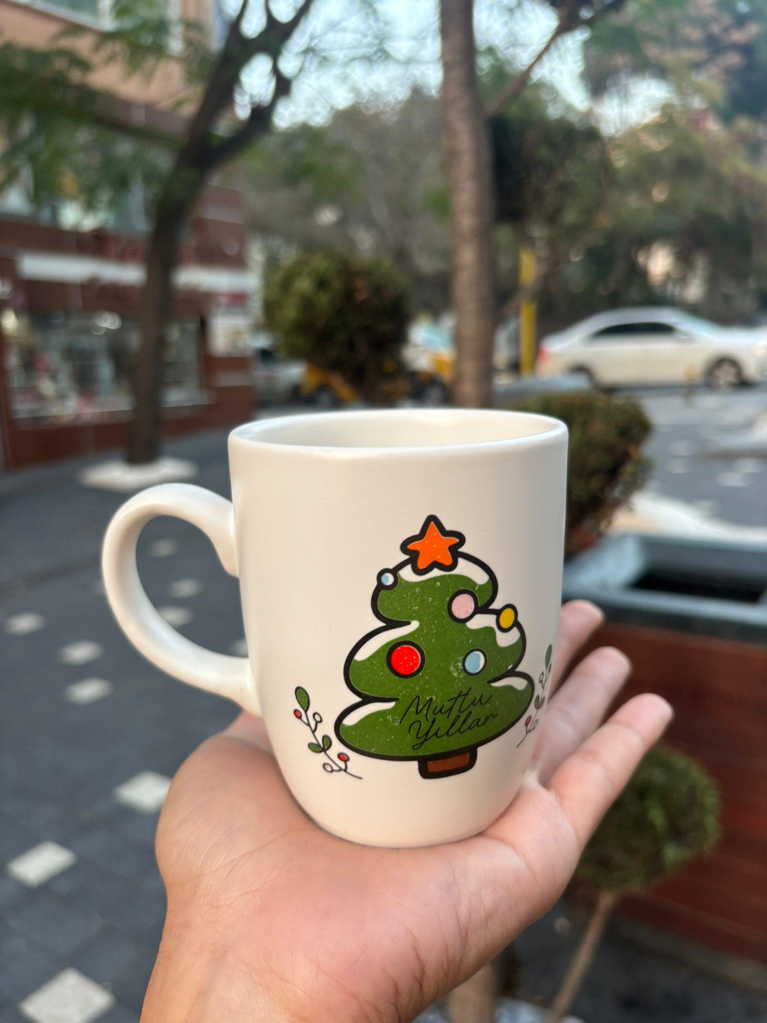 Mutlu Yıllar Çam Ağacı Kupa