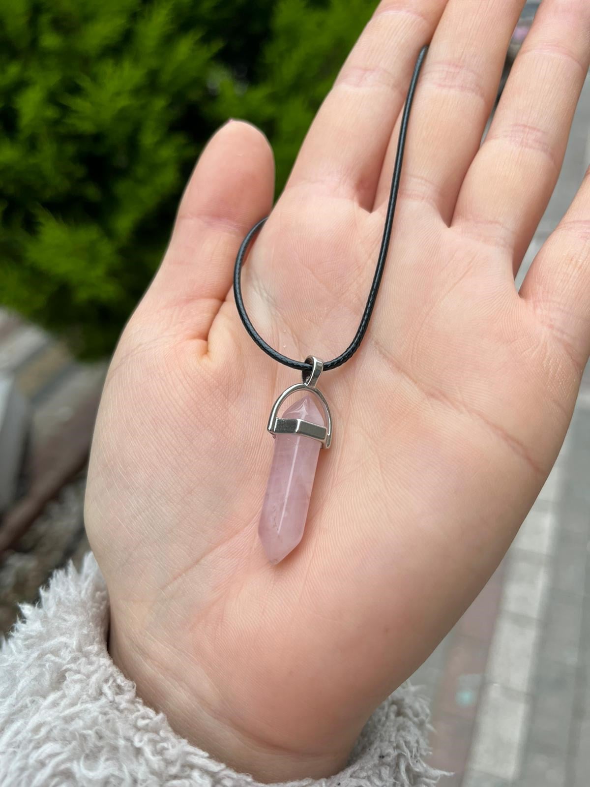 Pembe Kuvars İşlenmiş Doğal Taş Kolye