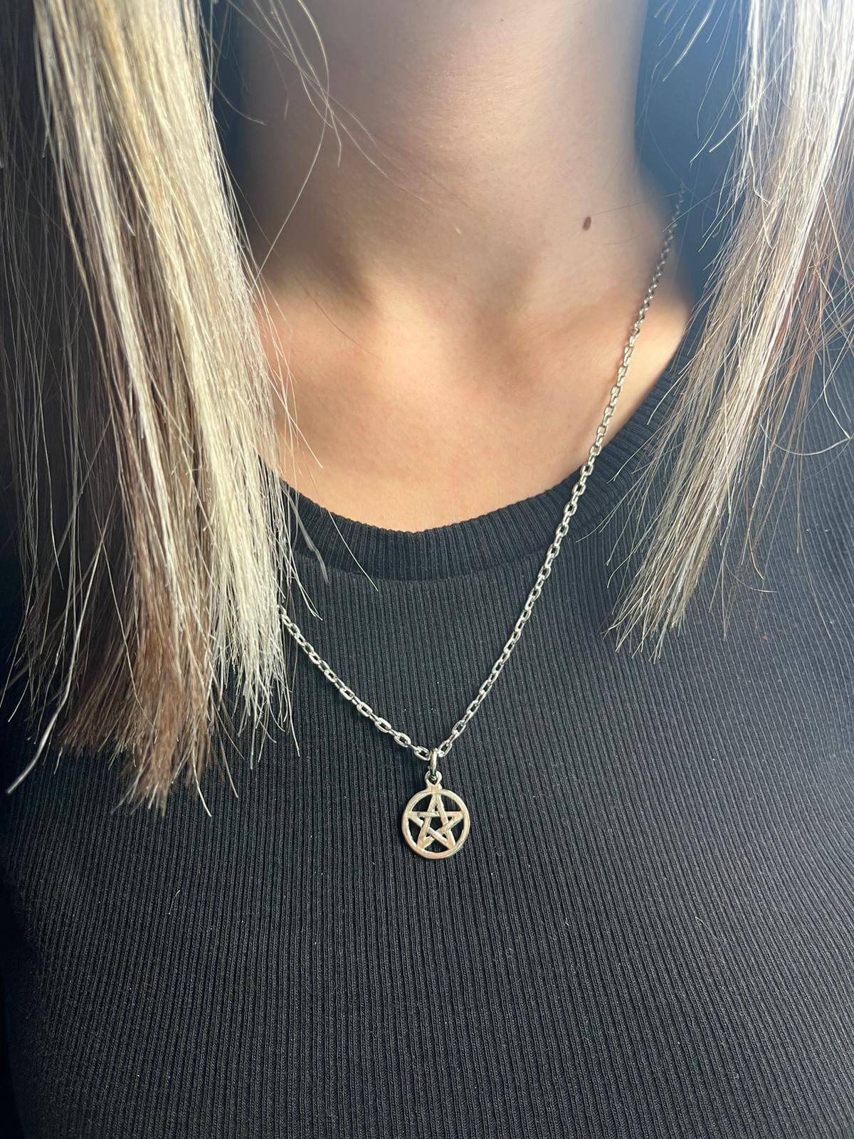 Pentagram Detaylı Kolye