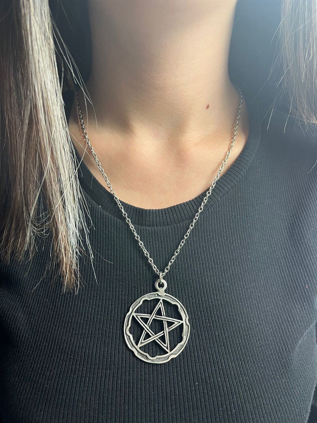 Pentagram Detaylı Zincir Kolye