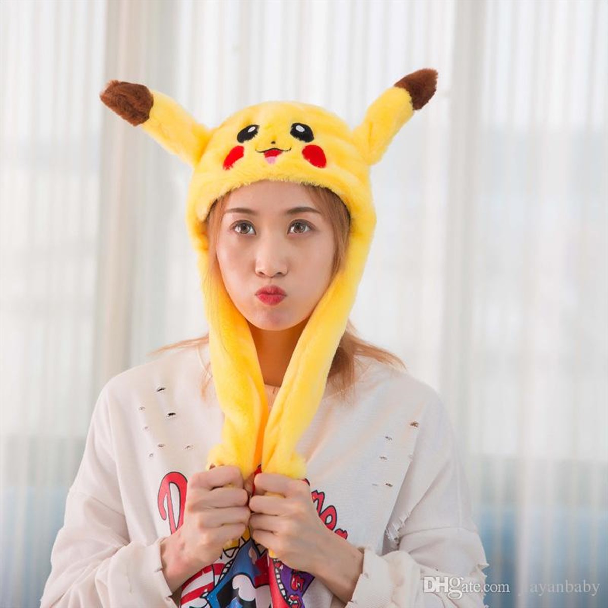Pika Pika Elektrikli Fare Pikachu Peluş Oynar Kulaklıklı Şapka