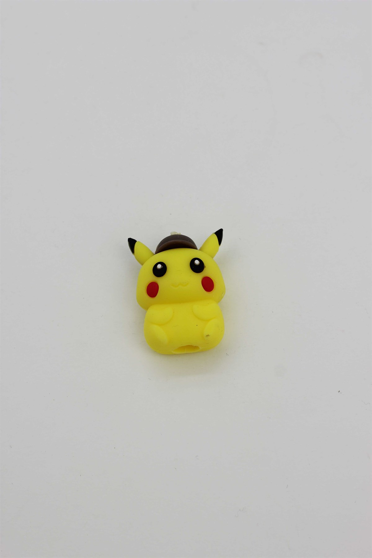 Şapkalı Pikachu Şarj Kablo Koruyucu