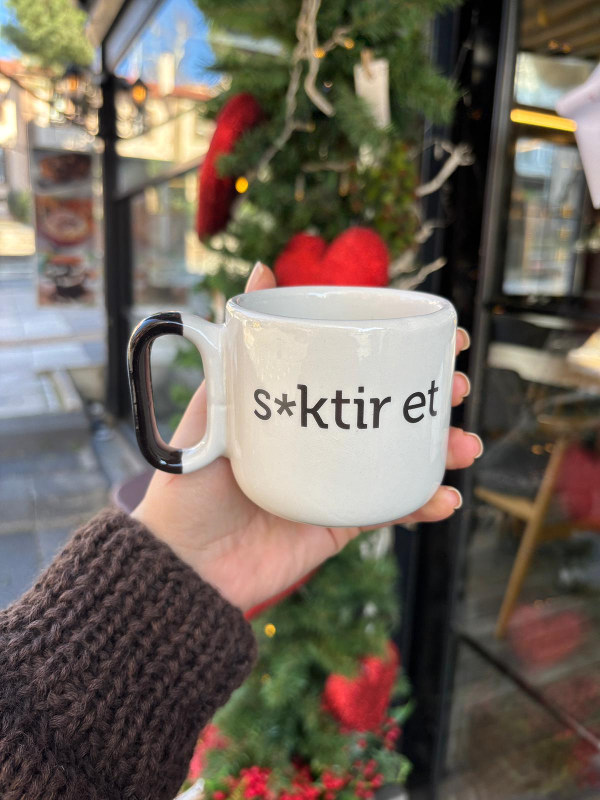 Siktir Et Arya Kupa