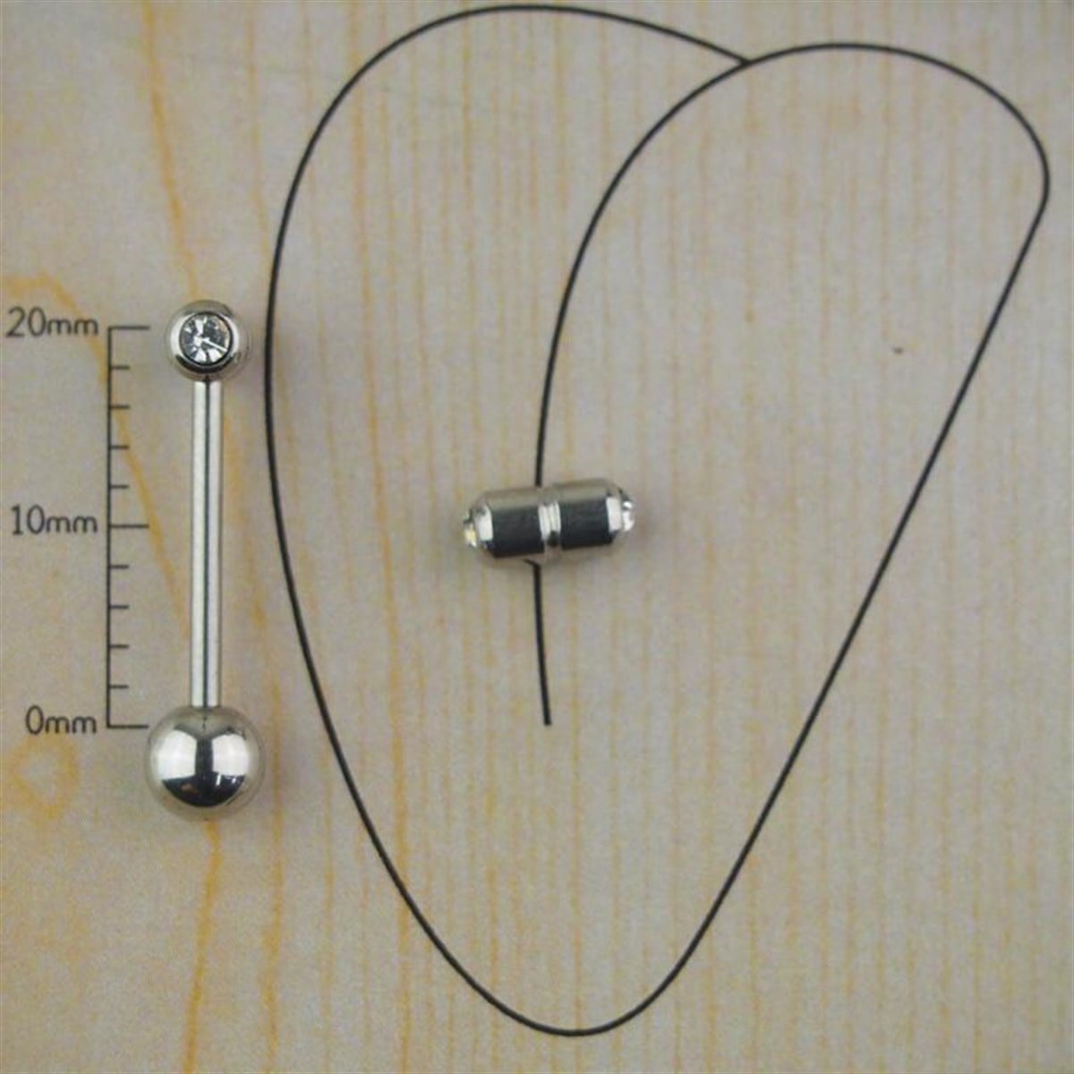 Taşlı T Çelik Dil Piercing