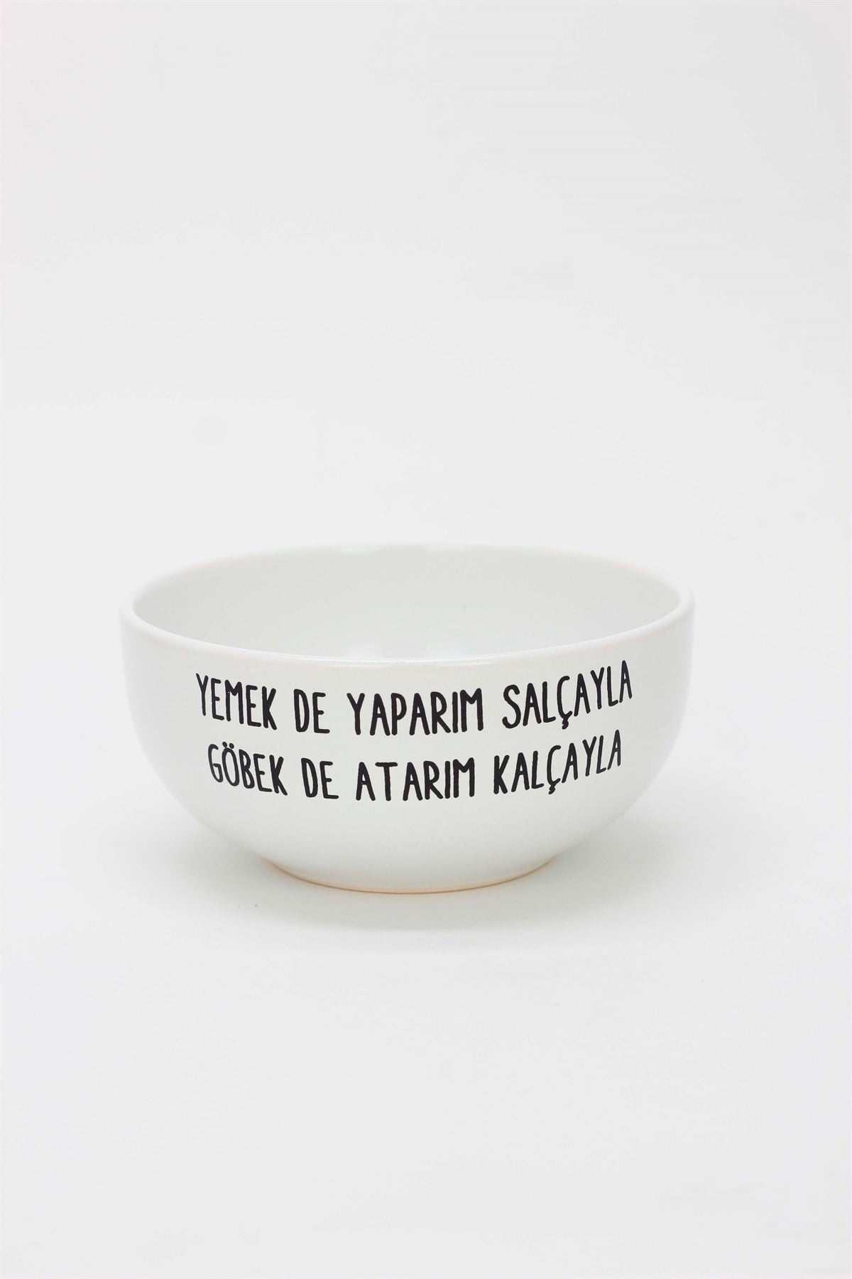 Yemekte Yaparım Salçayla Göbekte Atarım Kalçayla Kase