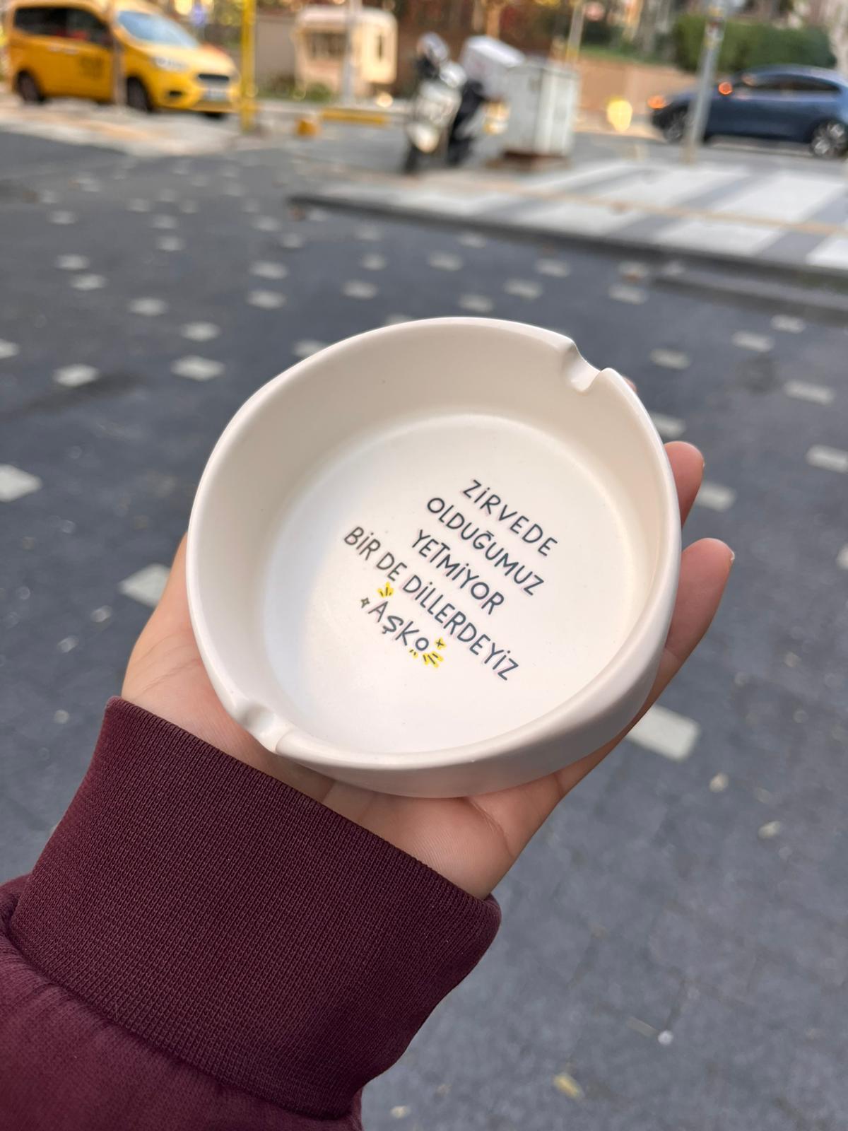 Zirvede Olduğumuz Yetmiyor Bir De Dillerdeyiz Aşko Küllük 