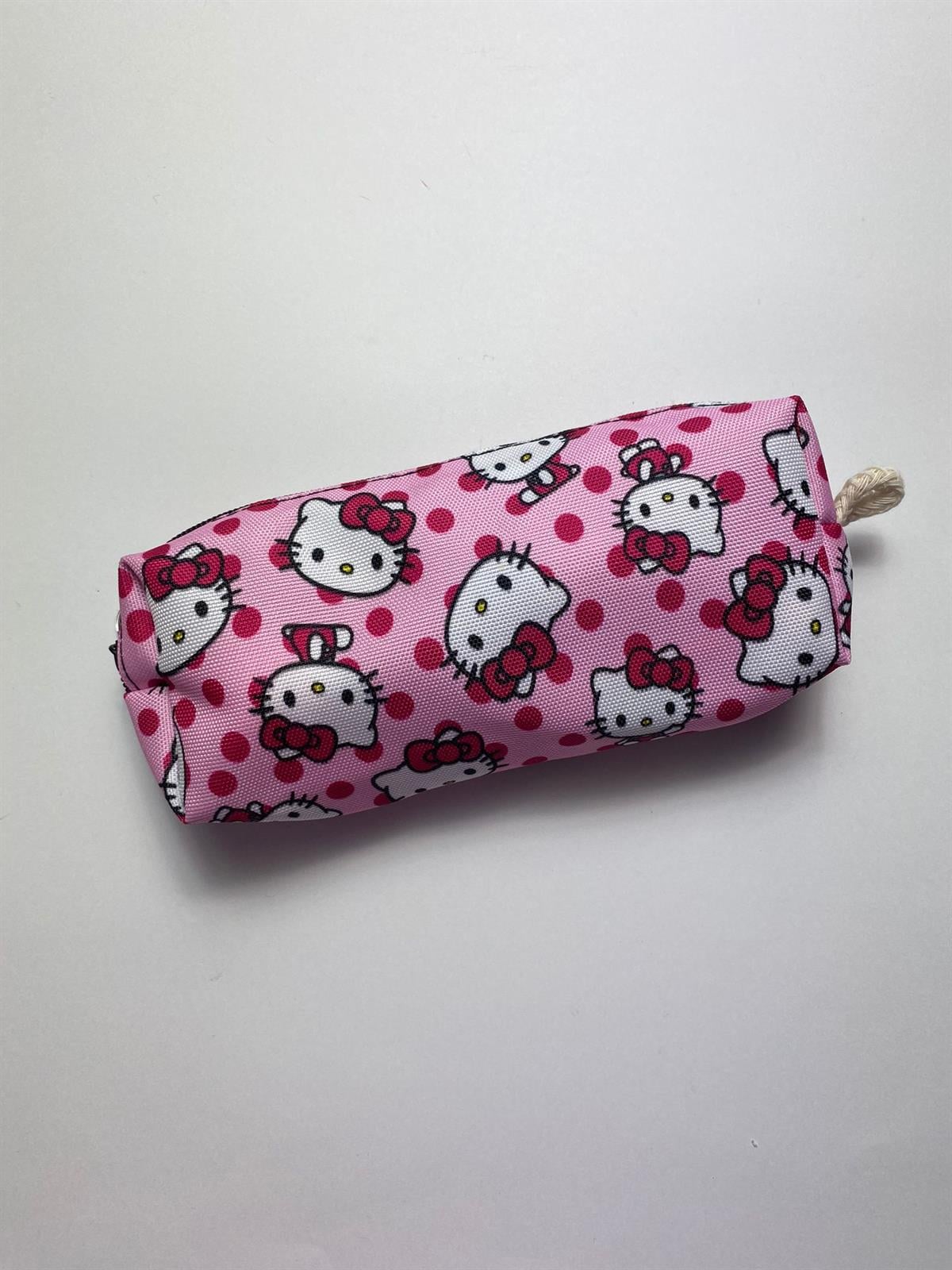 Anime Hello Kitty Puantiyeli Kalem Kutu Kalemlik ve Fermuarlı Makyaj Çantası