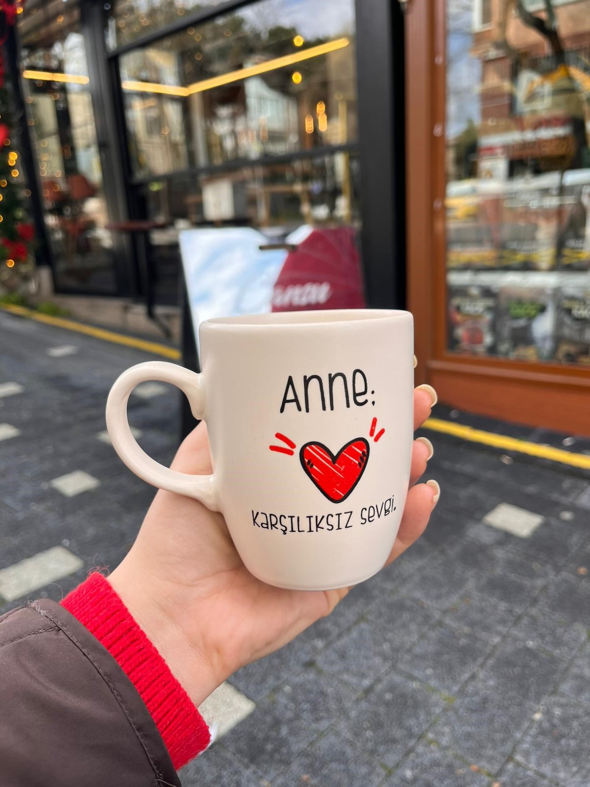 Anne Karşılıksız Sevgi Oval Kupa