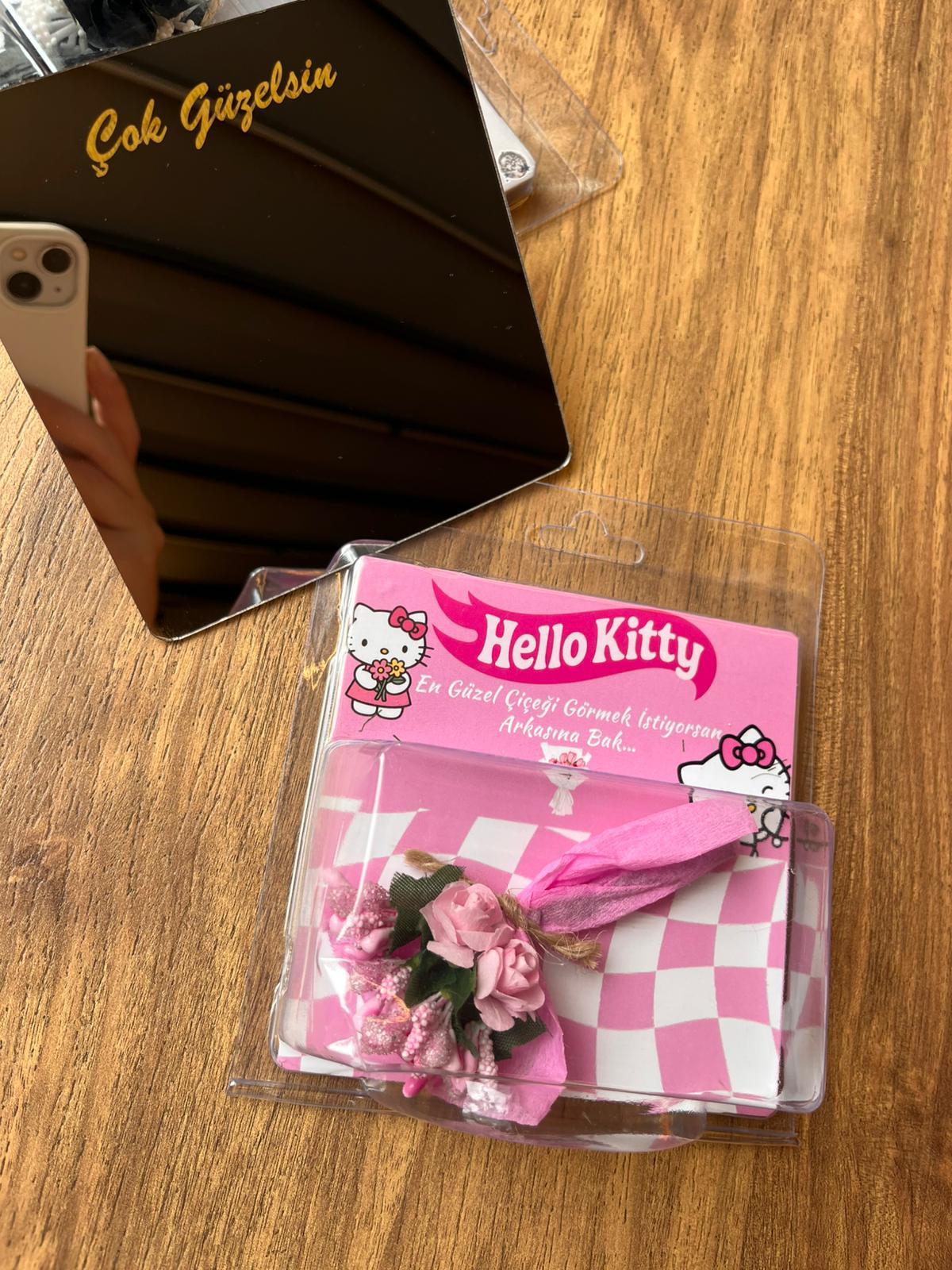 Hello Kitty Kartlıklı Aynalı Hotflowers