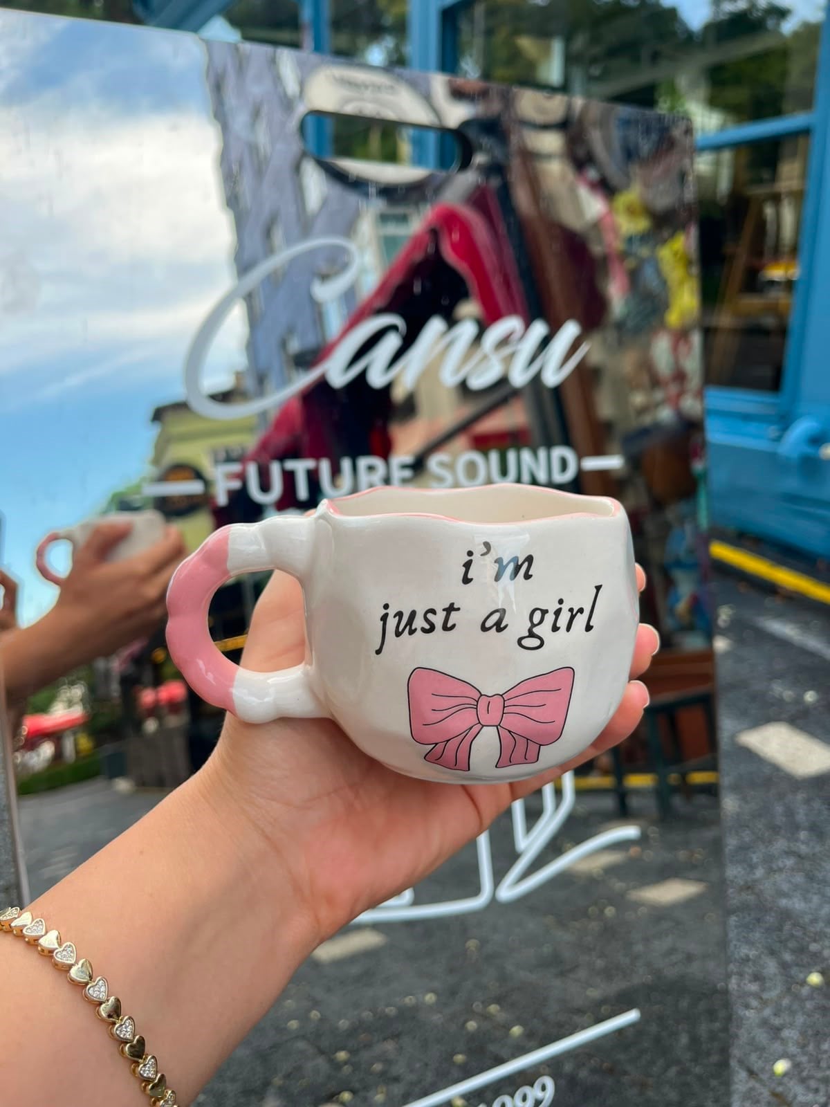 İ Just A Gril Çiçek Kupa