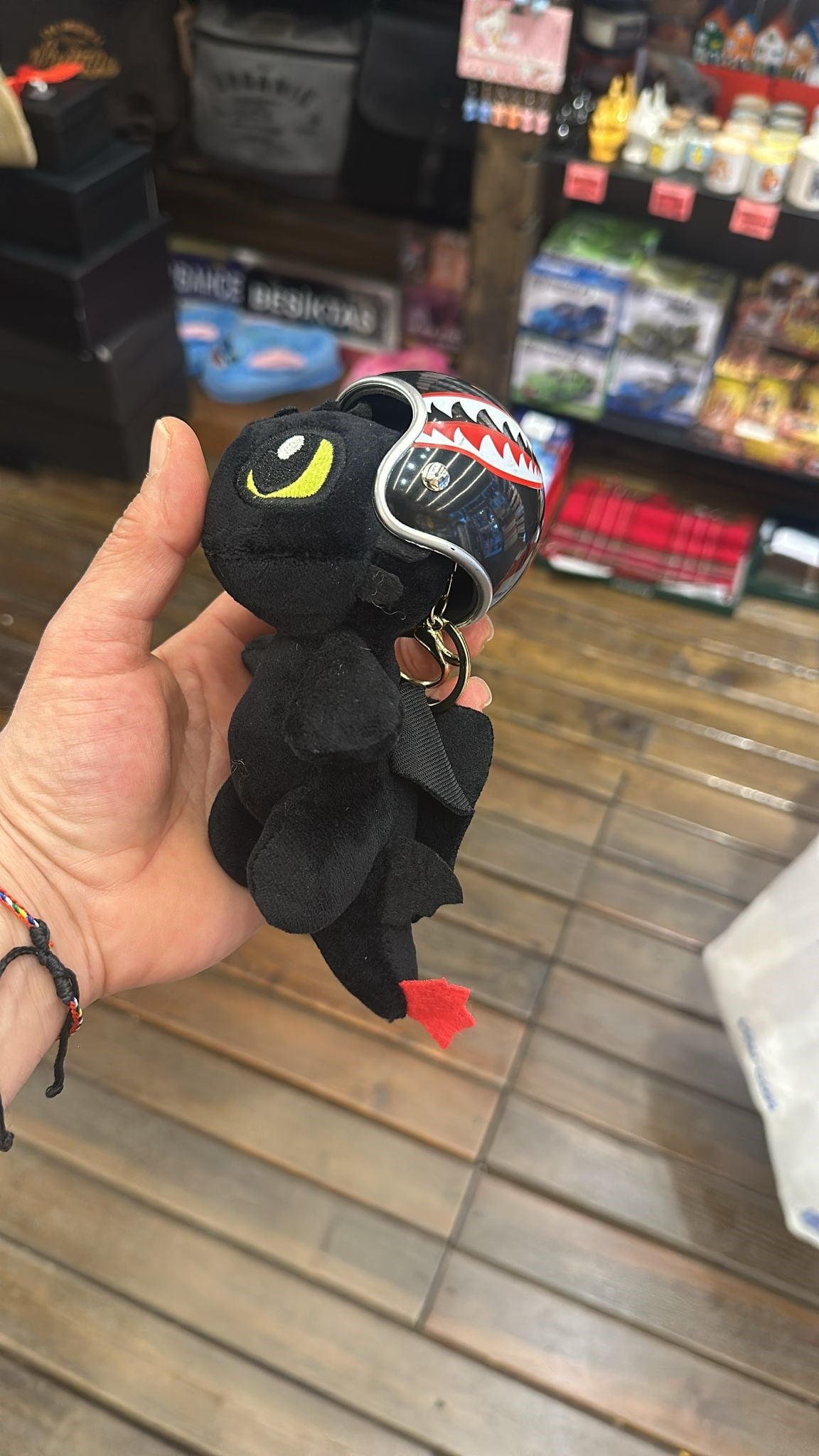 Kasklı Kara Ejderha Peluş Anahtarlık