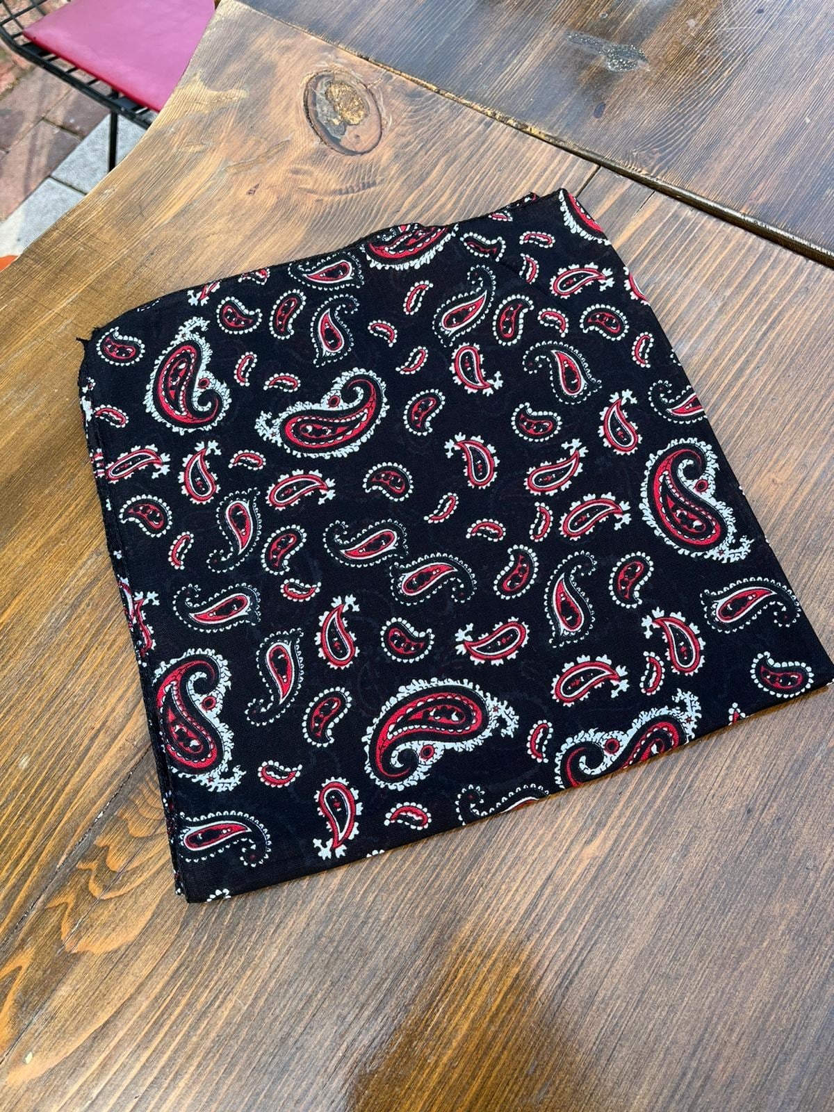 Kırmızı Siyah Detaylı Ünisex Bandana