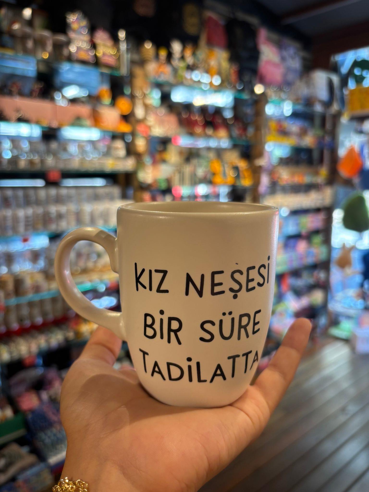 Kız Neşesi Bir Süre Tadilatta Oval Kupa