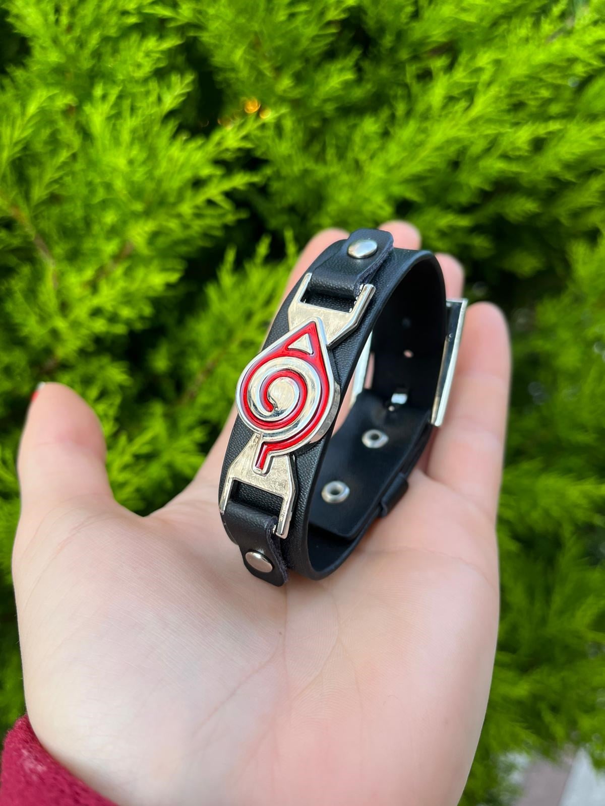 Naruto Konoha Köy Simgesi Detaylı Kemerli Bileklik